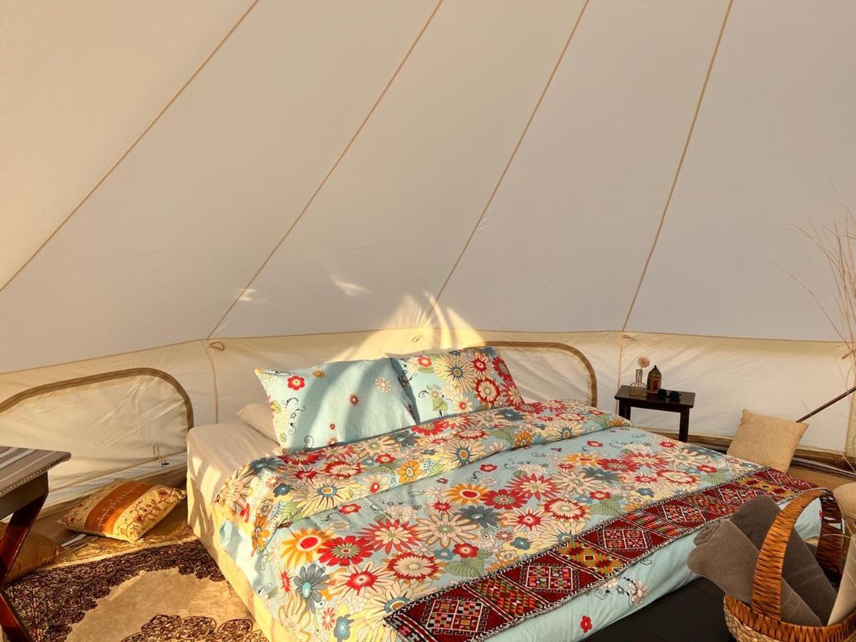 Luxe tent Starwatching Private Camp Ḩawīyah