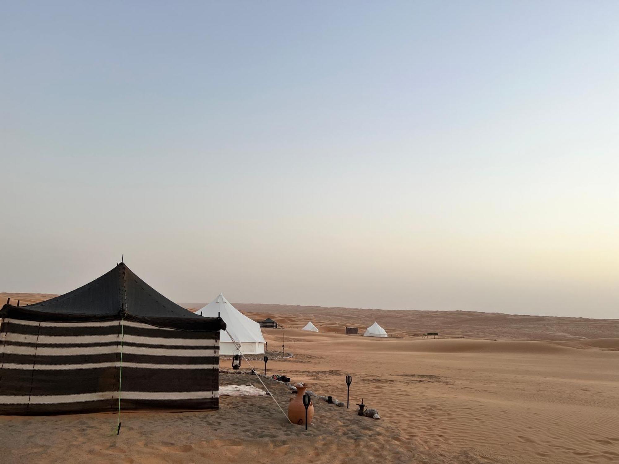 Luxe tent Starwatching Private Camp Ḩawīyah